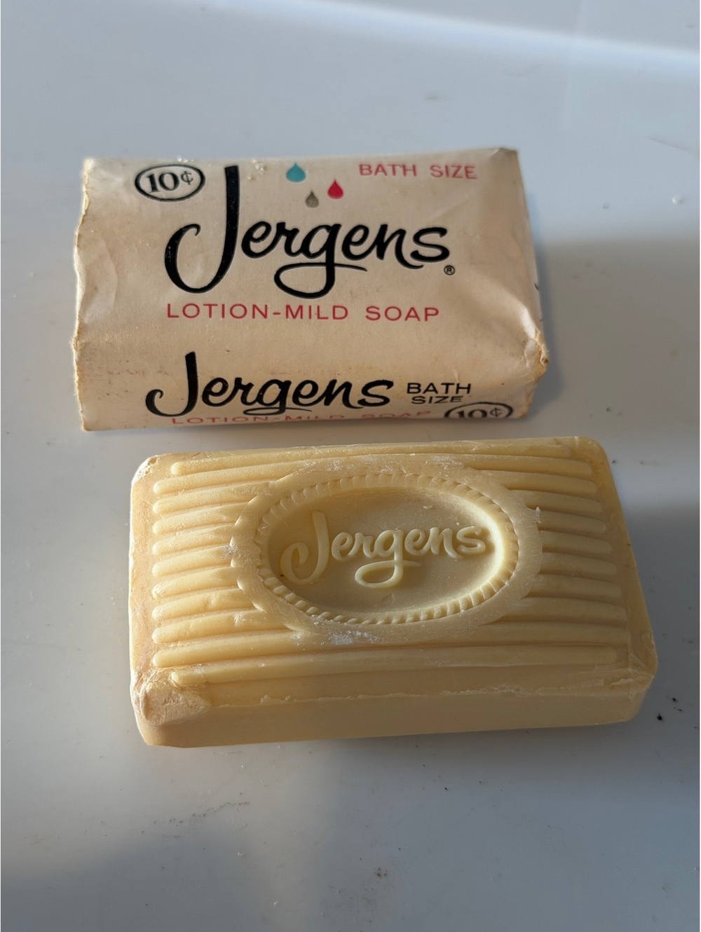Vintage Jergens Lotion-Mild Bath Size Soap Bar 10¢